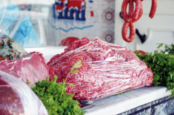 بقايا اللحوم المستوردة بين التاييد والمعارضة